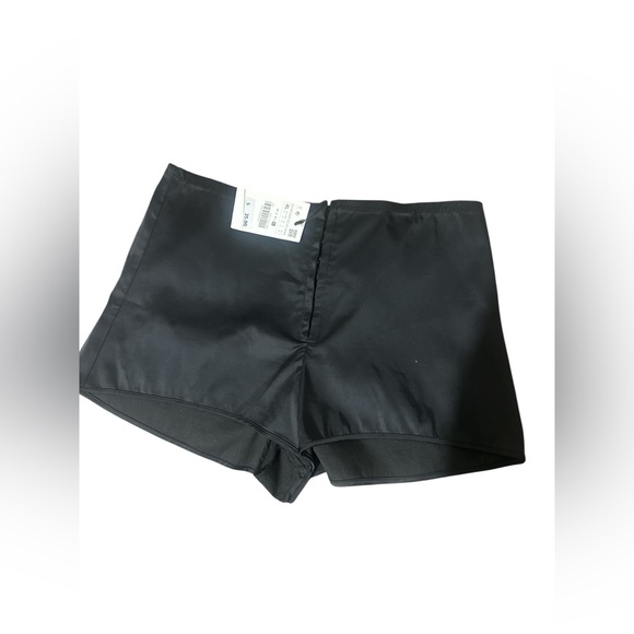 Zara Shorts - Picture 7 of 8